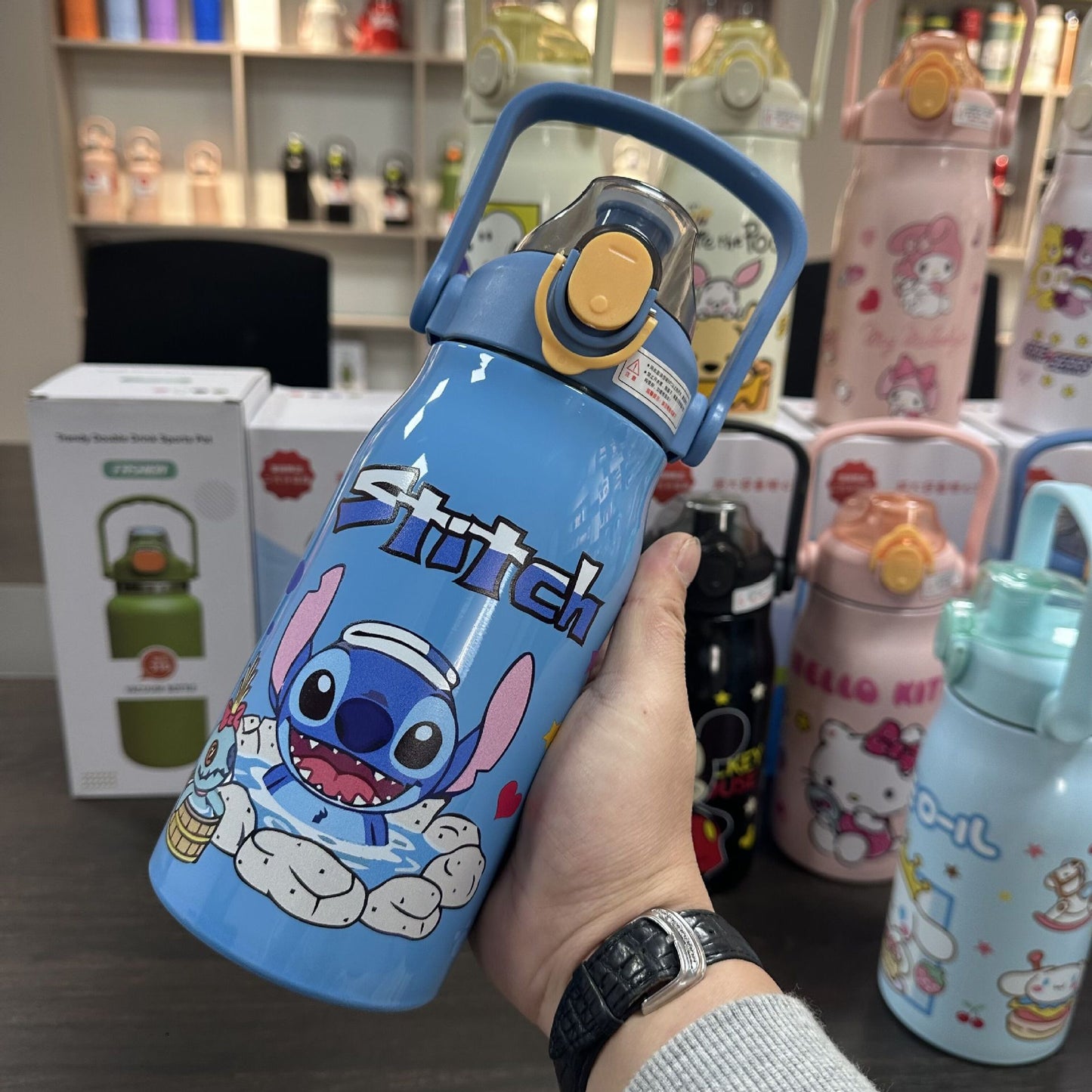 Character Water Bottles Hot and Cool - 1 Litre
